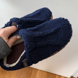 BRAND NEW L.L. Bean Cozy Blue Slippers